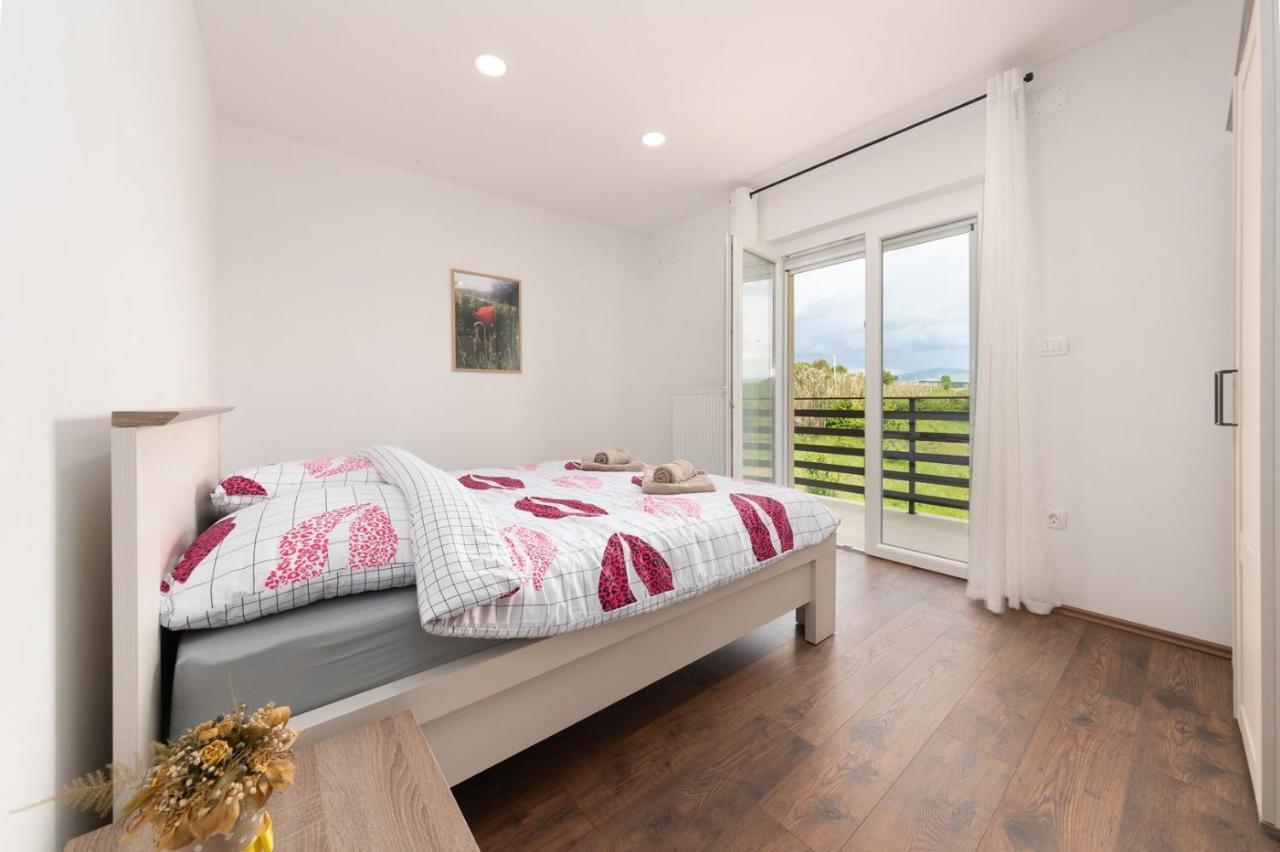Villa Butoniga Nature 布泽特 外观 照片